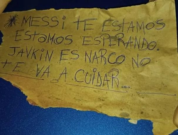 Balearon un supermercado de la familia de Antonela Roccuzzo en Rosario y dejaron un mensaje mafioso