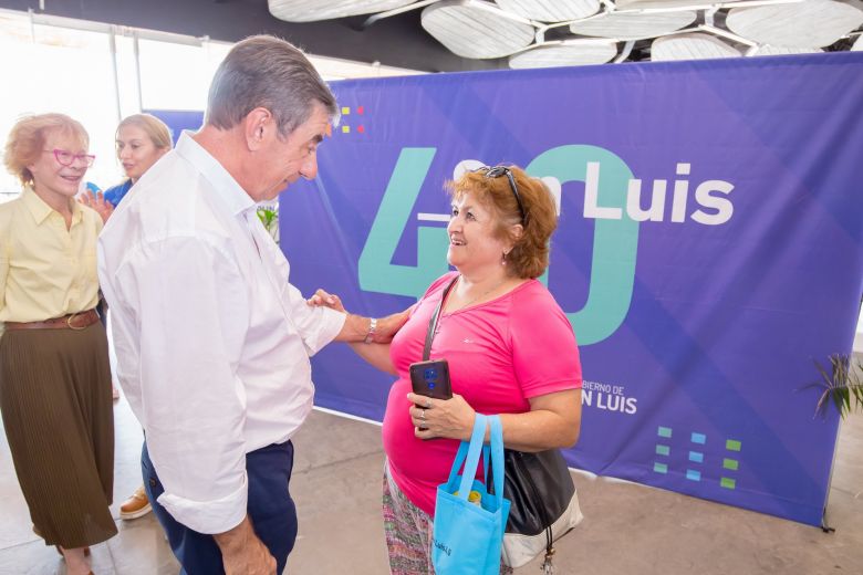 Primer día de entrega de tablets: una ventana a la inclusión digital