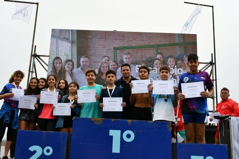 Más de 250 nadadores participaron del Torneo Puntano de Aguas Abiertas