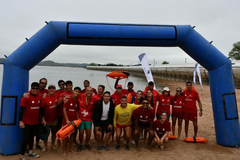 Más de 250 nadadores participaron del Torneo Puntano de Aguas Abiertas