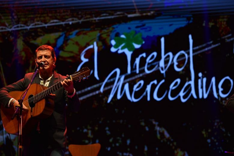  Nahuel Pennisi cerró la primera noche de la 34° edición de Calle Angosta