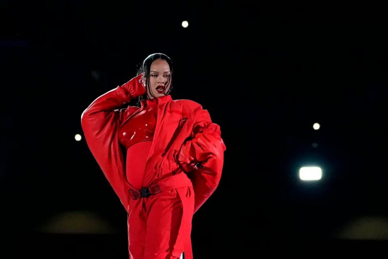 Rihanna superó a Katy Perry y se convirtió en la mujer con más seguidores en Twitter