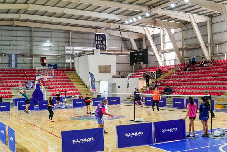 El bádminton estuvo de fiesta en La Pedrera