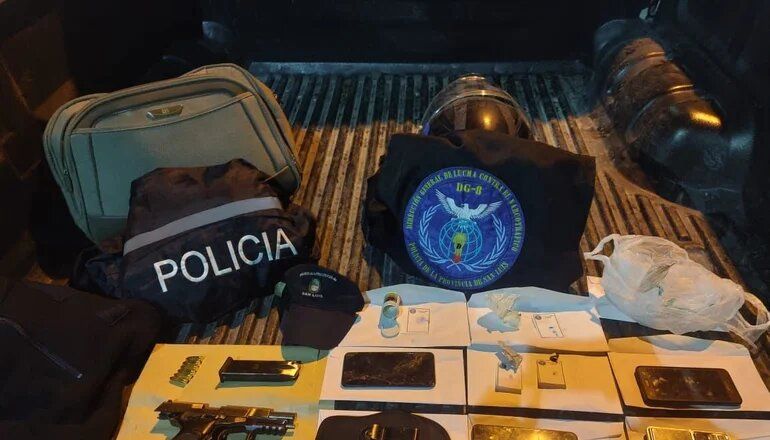 Investigan a un policía al que sorprendieron con droga en San Luis