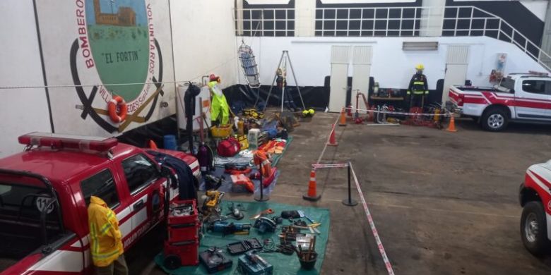 Destacada exhibición en el cuartel de "El Fortin" por el Día Nacional del Bombero Voluntario