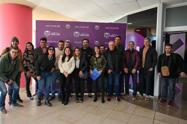 Más profesionales de la comunicación recibieron sus créditos “Nuevas Voces” 