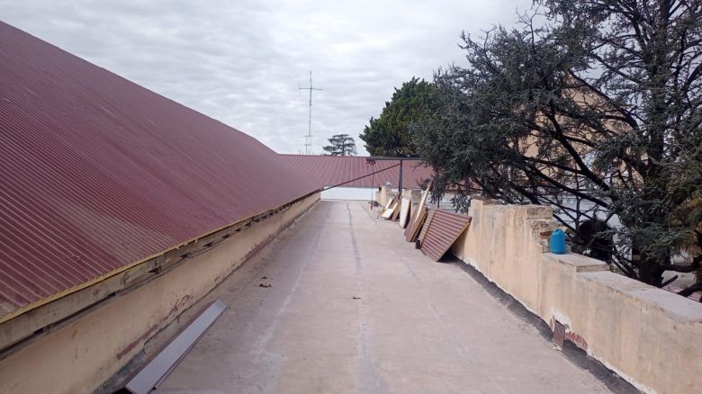 Visita de autoridades a la obra de reparación del “Colegio Nacional”