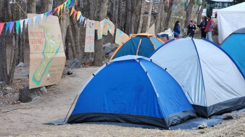 La fiscal María Durán apeló la decisión del juez de no desalojar el acampe en el Vulpiani