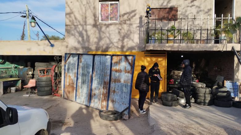 En cuatro allanamiento secuestraron un auto y recuperaron ruedas sustraídas