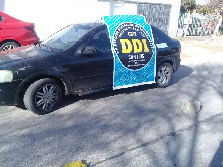 En cuatro allanamiento secuestraron un auto y recuperaron ruedas sustraídas
