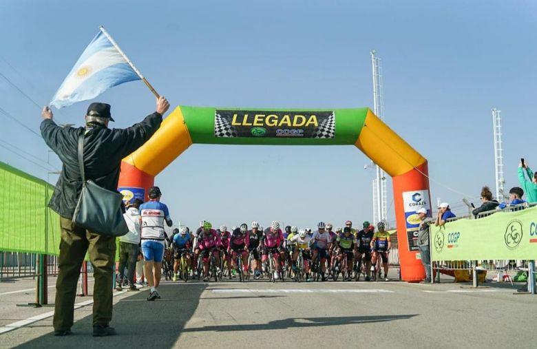 Domingo a puro ciclismo en La Pedrera