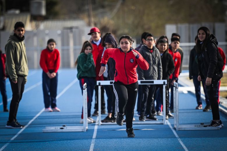 Más de 200 estudiantes participaron de la jornada del Plan Provincial de Atletismo