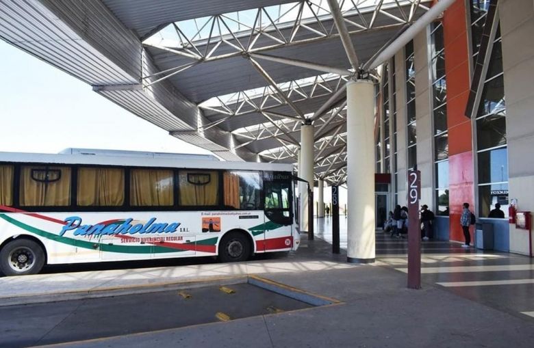 Este domingo 13, el transporte interurbano será gratuito