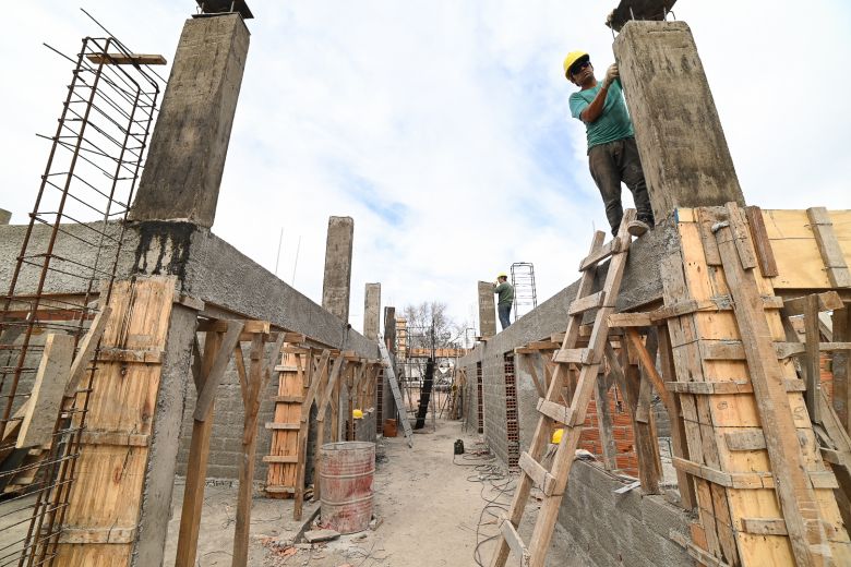 La obra que se ejecuta en el barrio Santa Rita de Casia alcanzó el 50% de avance