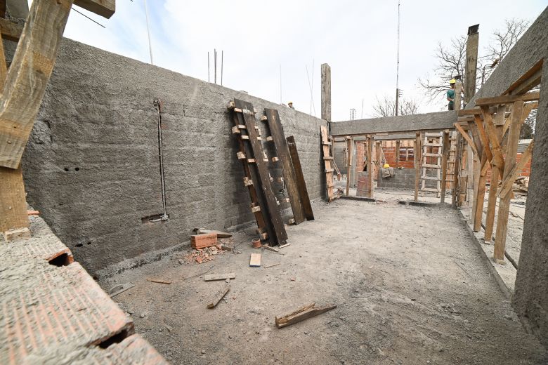 La obra que se ejecuta en el barrio Santa Rita de Casia alcanzó el 50% de avance