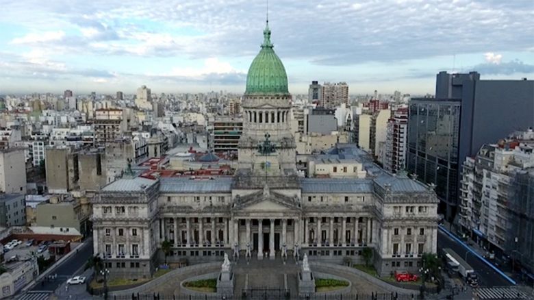 Se aprobó dictamen de mayoría para el proyecto de licencias parentales y de cuidados