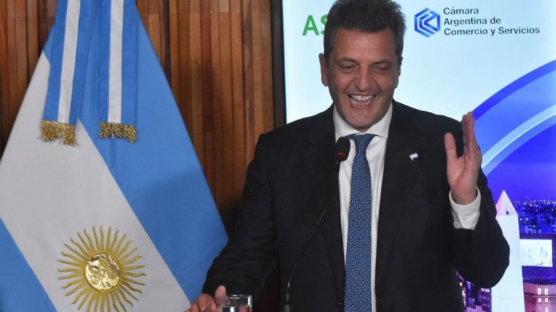 Las 12 medidas que anunció Massa: quiénes cobrarán bonos y aumentos y cuáles son todos los sectores beneficiados