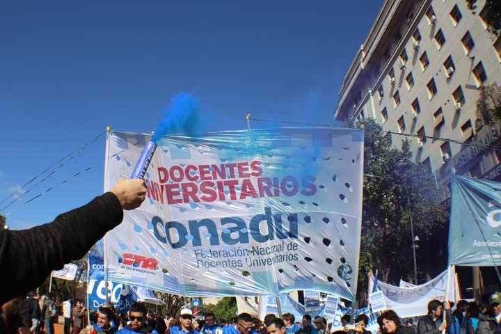 CONADUH rechazó la oferta salarial del gobierno 