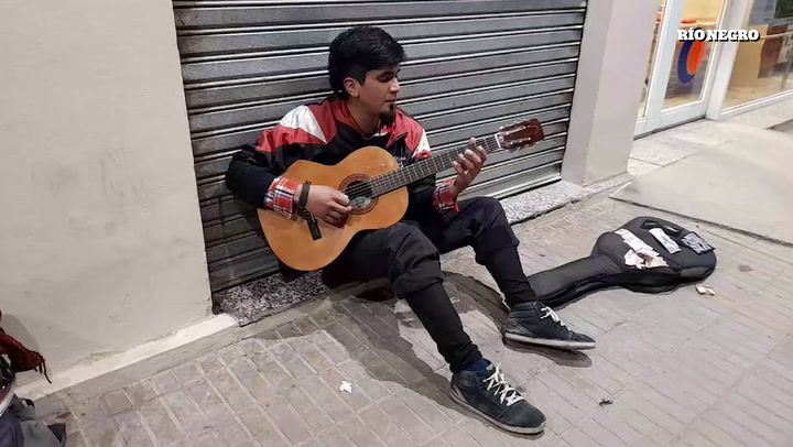 Las cámaras de seguridad y la duda sobre la nacionalidad del agresor: qué se sabe del crimen de Matías Rosales