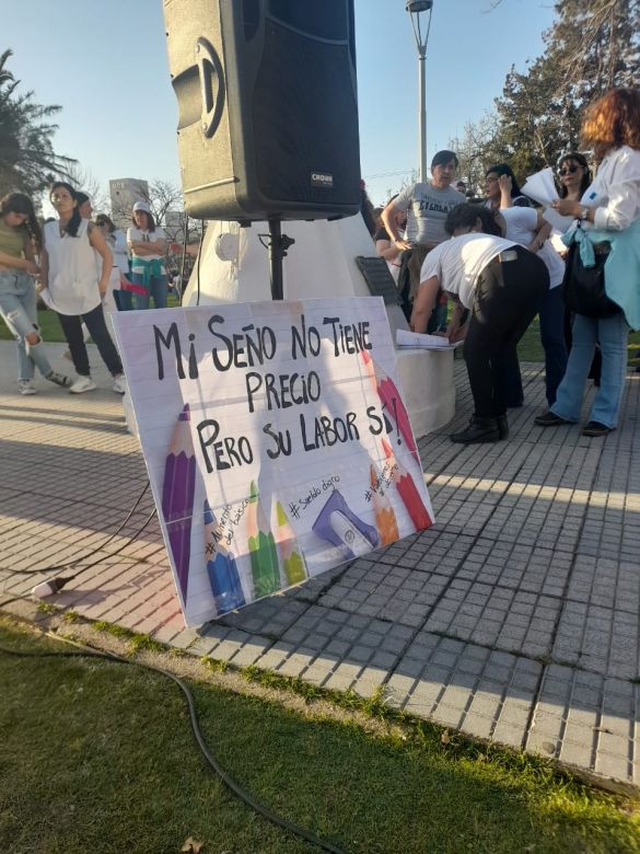 "Tenemos miedo, no nos alcanza lo que cobramos"