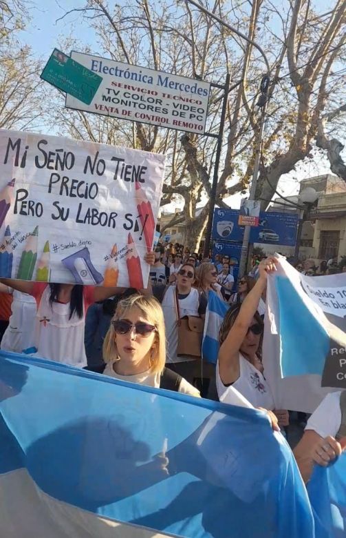 "Tenemos miedo, no nos alcanza lo que cobramos"