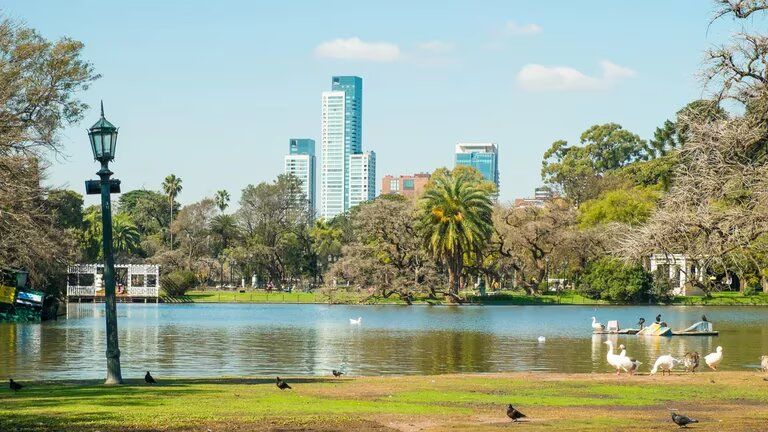 Encontraron el cadáver de un hombre en los lagos de Palermo