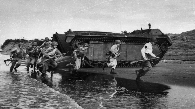 El documental “Los medios de la guerra” llega a las aulas de las escuelas del país
