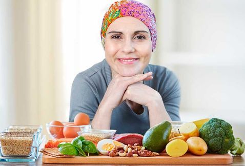 "No hay alimentación que prevenga el cáncer, sí hay hábitos saludables"