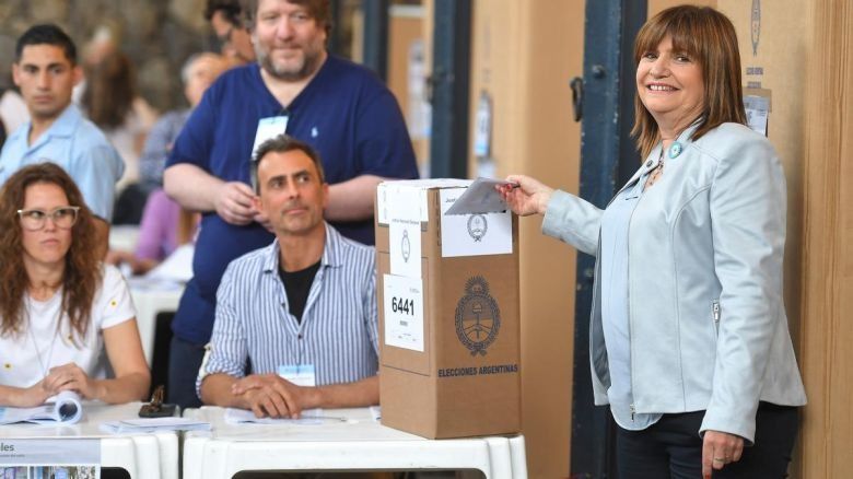 Bullrich votó en la Sociedad Rural y dijo que se imagina "festejando"