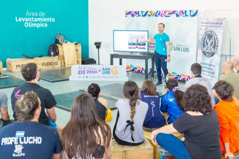 Pasó el 2º módulo del curso de entrenador provincial de pesas