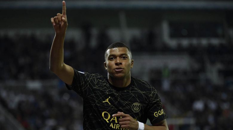 PSG no le renovará el contrato a Mbappé y activará la cláusula de salida