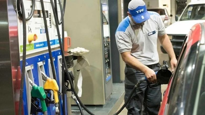 Nuevo aumento del precio de las naftas YPF en todo el país 