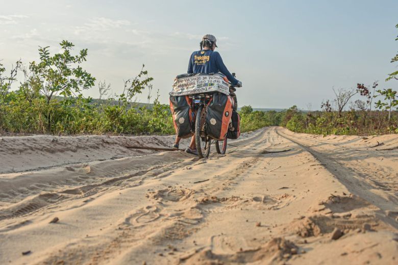 22 mil kilómetros de sueños e inspiración: una rionegrina viaja sola en su bicicleta por Brasil 