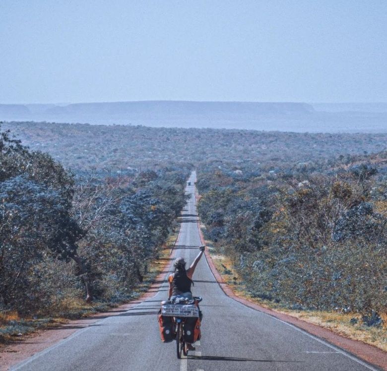 22 mil kilómetros de sueños e inspiración: una rionegrina viaja sola en su bicicleta por Brasil 