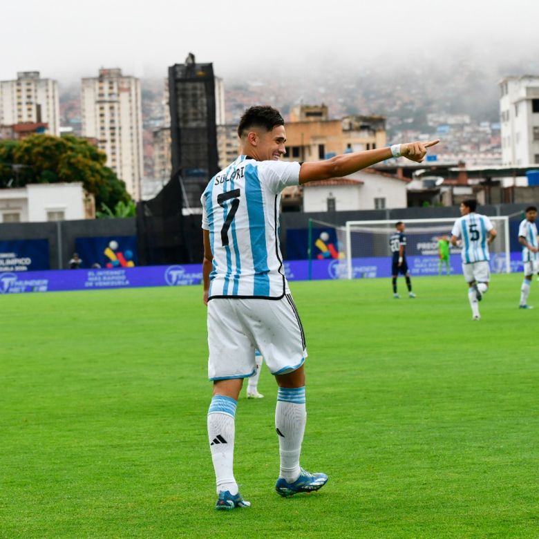 Argentina y un agónico empate