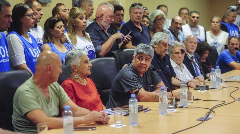 Gremios docentes de la CGT irán al paro el lunes en demanda de mejores salarios