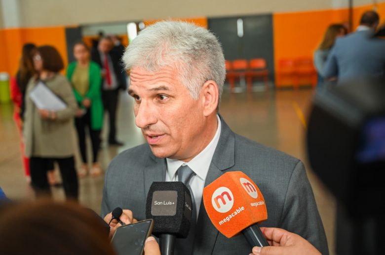 Poggi: “No estoy de acuerdo con el rechazo del DNU”