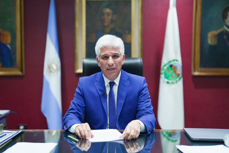 Todos los empleados públicos recibirán un aumento en sus haberes: una suma fija de $70.000