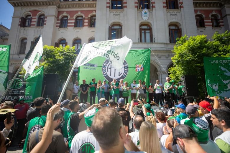 ATE llamó a un paro general tras el anuncio de Milei sobre la baja de 70 mil contratos
