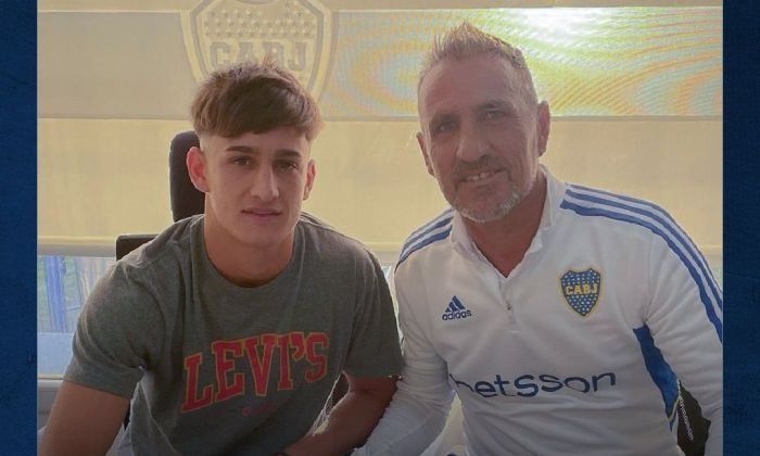 Iker Zufiaurre firmó su primer contrato con Boca Juniors