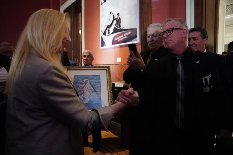 Por iniciativa de Karina Milei, el Gobierno cambió el nombre del Salón de Pueblos Originarios por Héroes de Malvinas