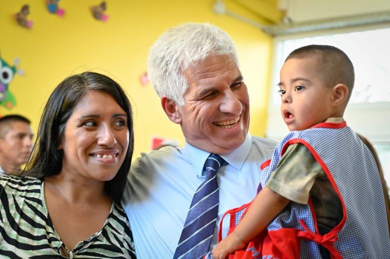 El Gobernador inauguró un Centro de Desarrollo Infantil en el barrio Eva Perón