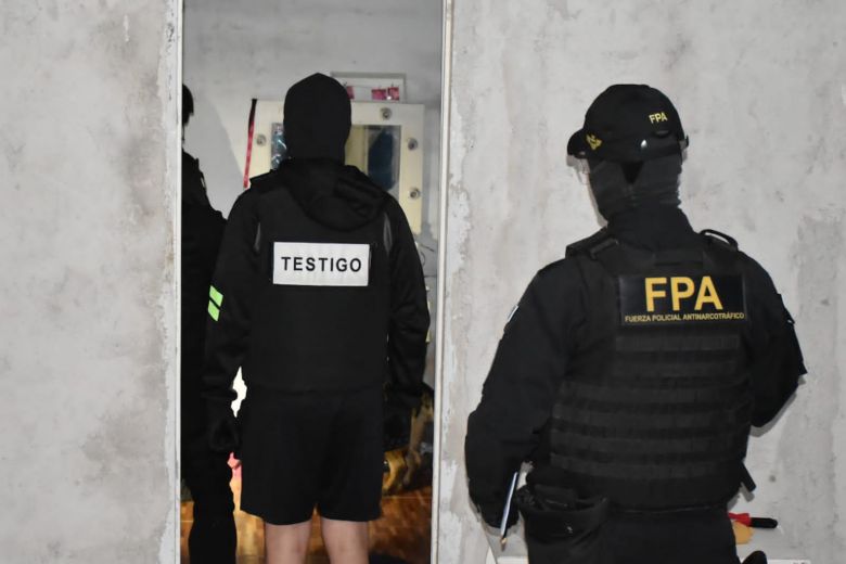 FPA desbarató una banda familiar en Córdoba y allanó una celda de la cárcel de Río Cuarto ocho detenidos 
