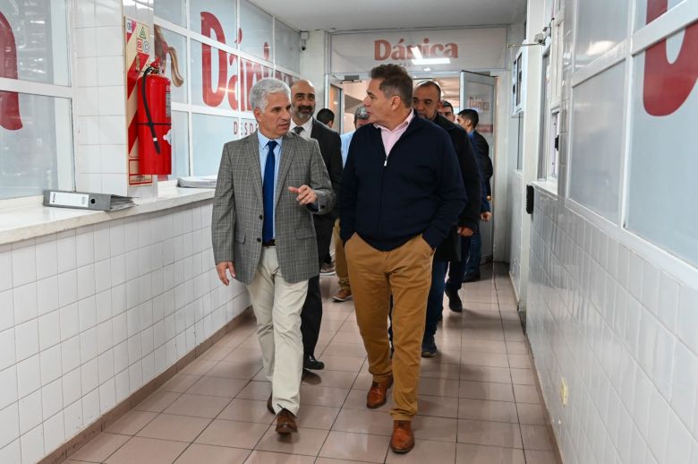El Gobernador medió entre los trabajadores y la empresa para que Dánica reabra sus puertas