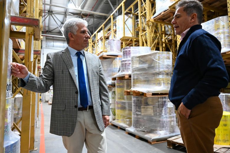 El Gobernador medió entre los trabajadores y la empresa para que Dánica reabra sus puertas