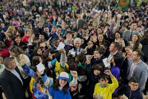 Con gran expectativa, Poggi presentó los Juegos Intercolegiales 2024