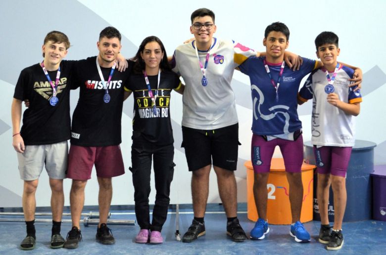 Récords provinciales y clasificaciones al Nacional en el 2° Torneo Regional de Levantamiento Olímpico