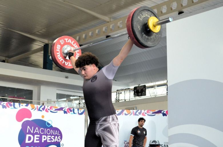 Récords provinciales y clasificaciones al Nacional en el 2° Torneo Regional de Levantamiento Olímpico