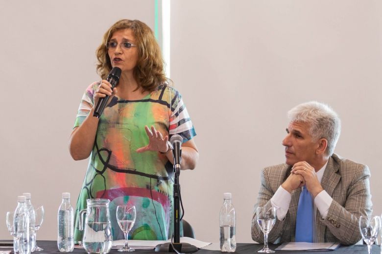 “El desbloqueo del título será opcional para el personal de salud”