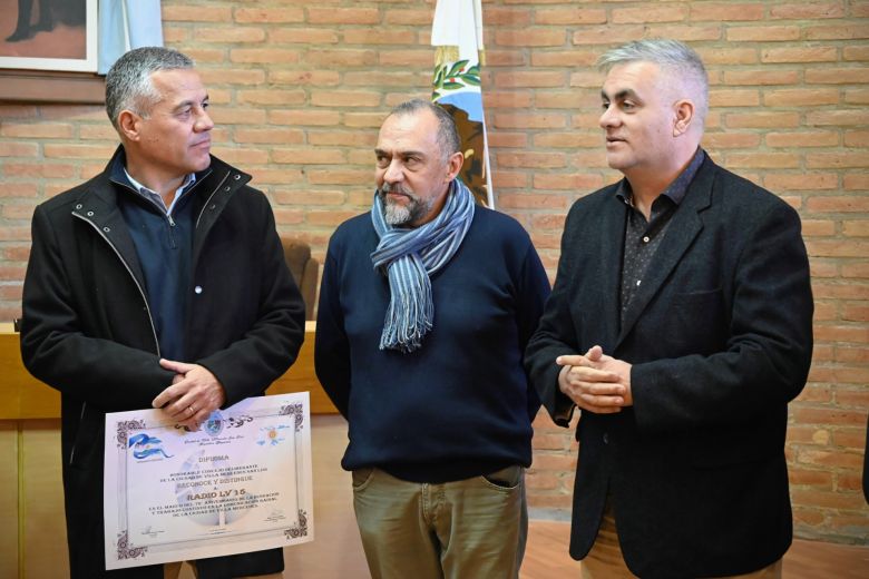 El honorable Concejo Deliberante de Villa Mercedes distinguió a LV15